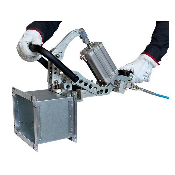 Sculă pneumatică de clinching cu reglaj de precizie — 2